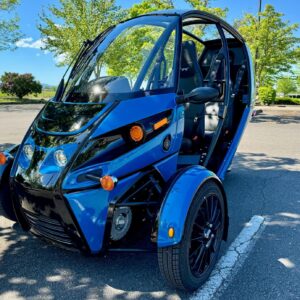 2021 Arcimoto FUV - Blue/Black Coupe