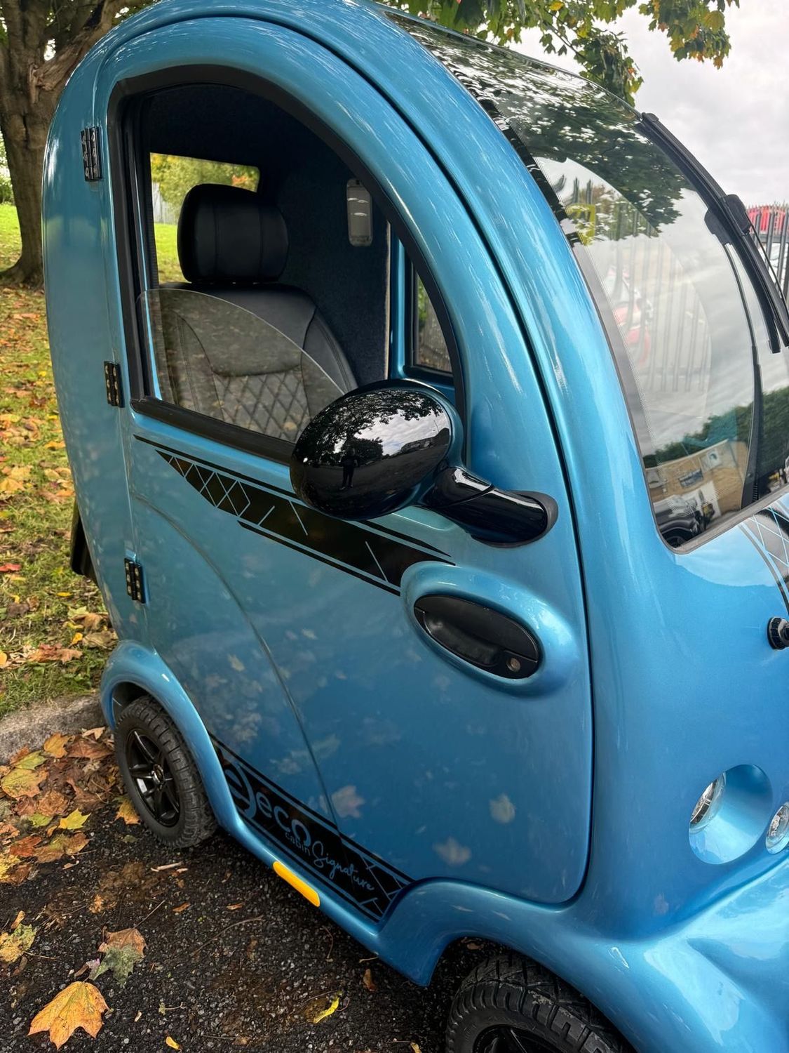 EASYLIFE ECO CABIN SCOOTER - LIGHT BLUE & BLACK - SIGNATURE EDITION