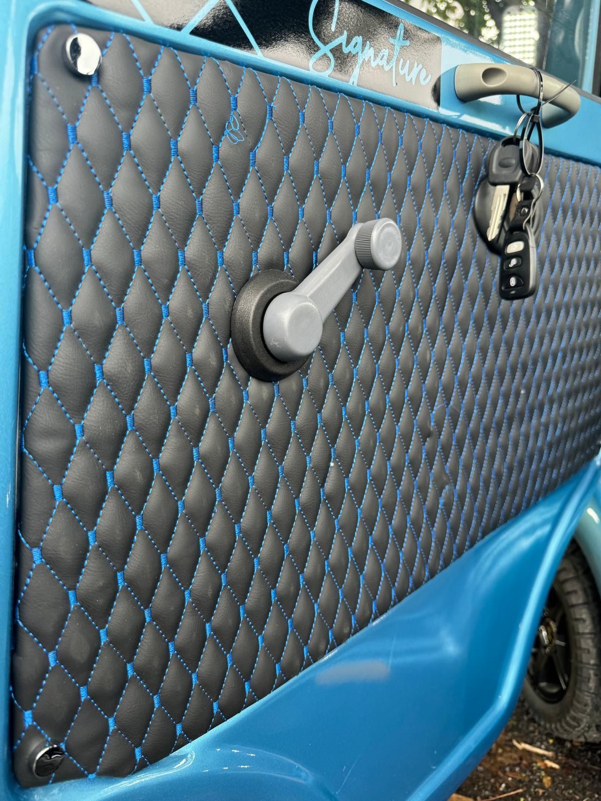 EASYLIFE ECO CABIN SCOOTER - LIGHT BLUE & BLACK - SIGNATURE EDITION