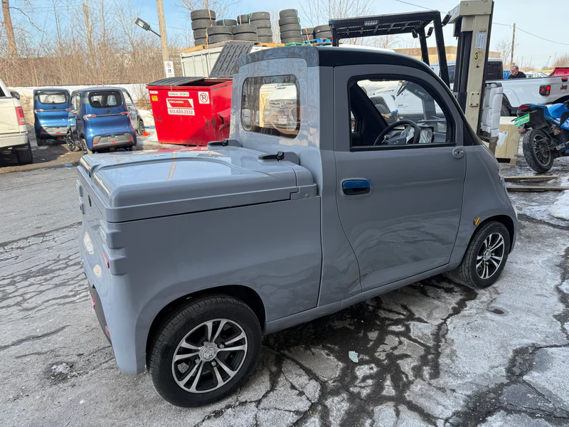 ET4 Cruise Connect Cargo - Fully Enclosed Mobility Scooter - Image 6