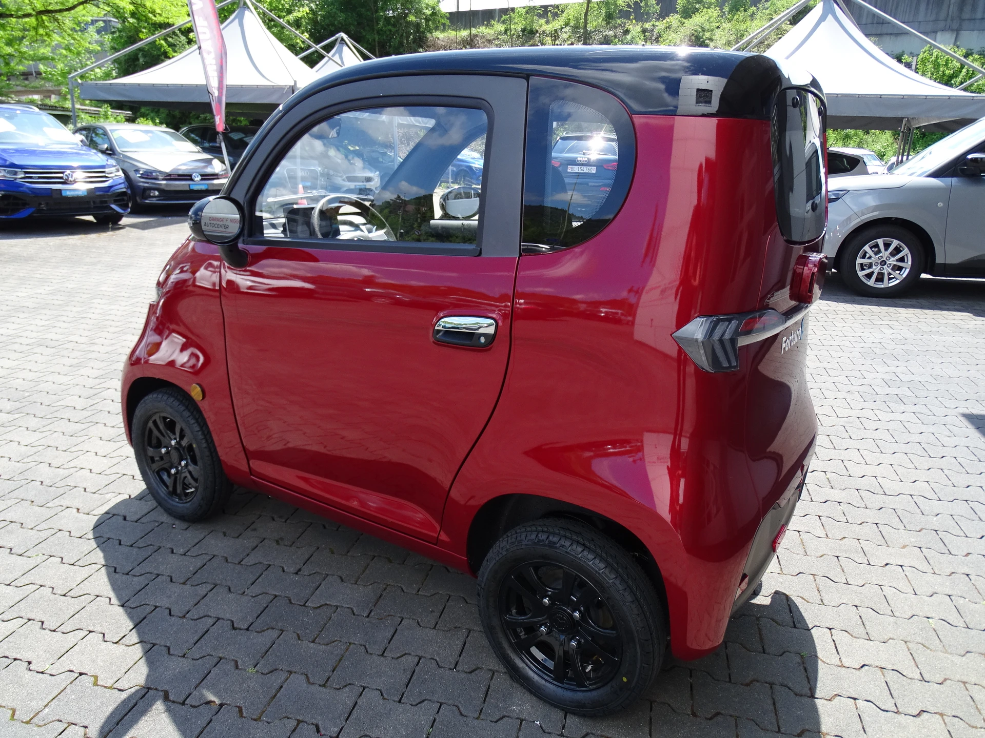 Two Seater ET4 Connect PLUS – 4-Wheel Enclosed Mobility Scooter