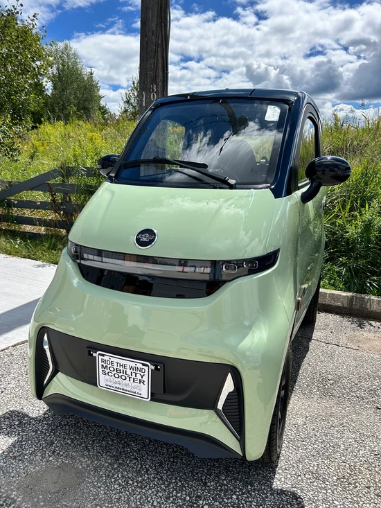Two Seater ET4 Connect PLUS – 4-Wheel Enclosed Mobility Scooter
