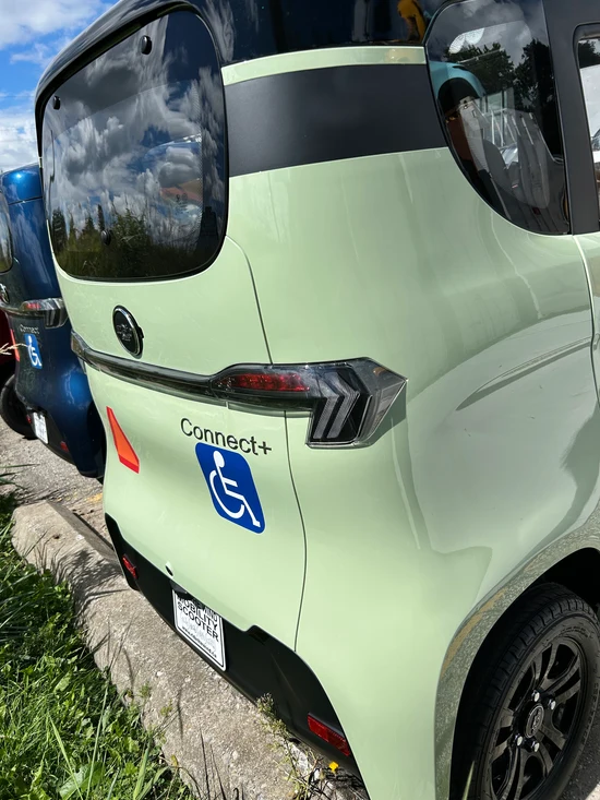 Two Seater ET4 Connect PLUS – 4-Wheel Enclosed Mobility Scooter